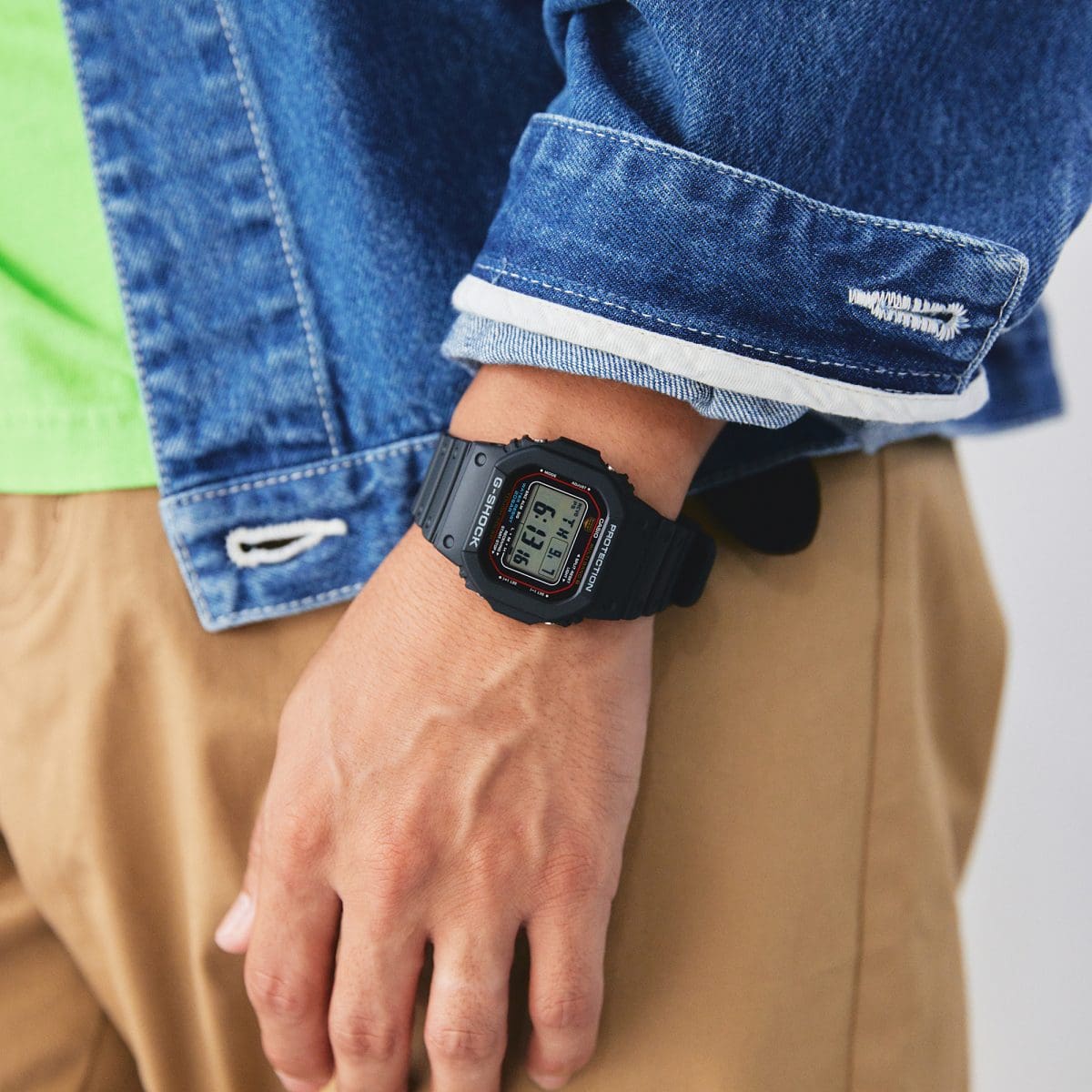 G-SHOCK GW-M5610U-1JFの着用イメージ