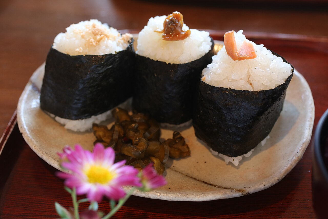 鎌倉の食堂のおにぎり