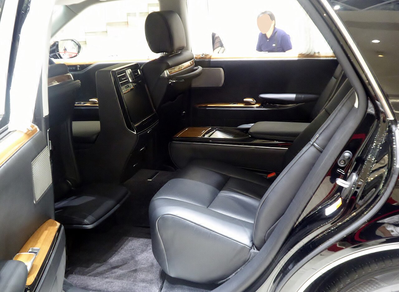 トヨタ・センチュリーG60の運転席