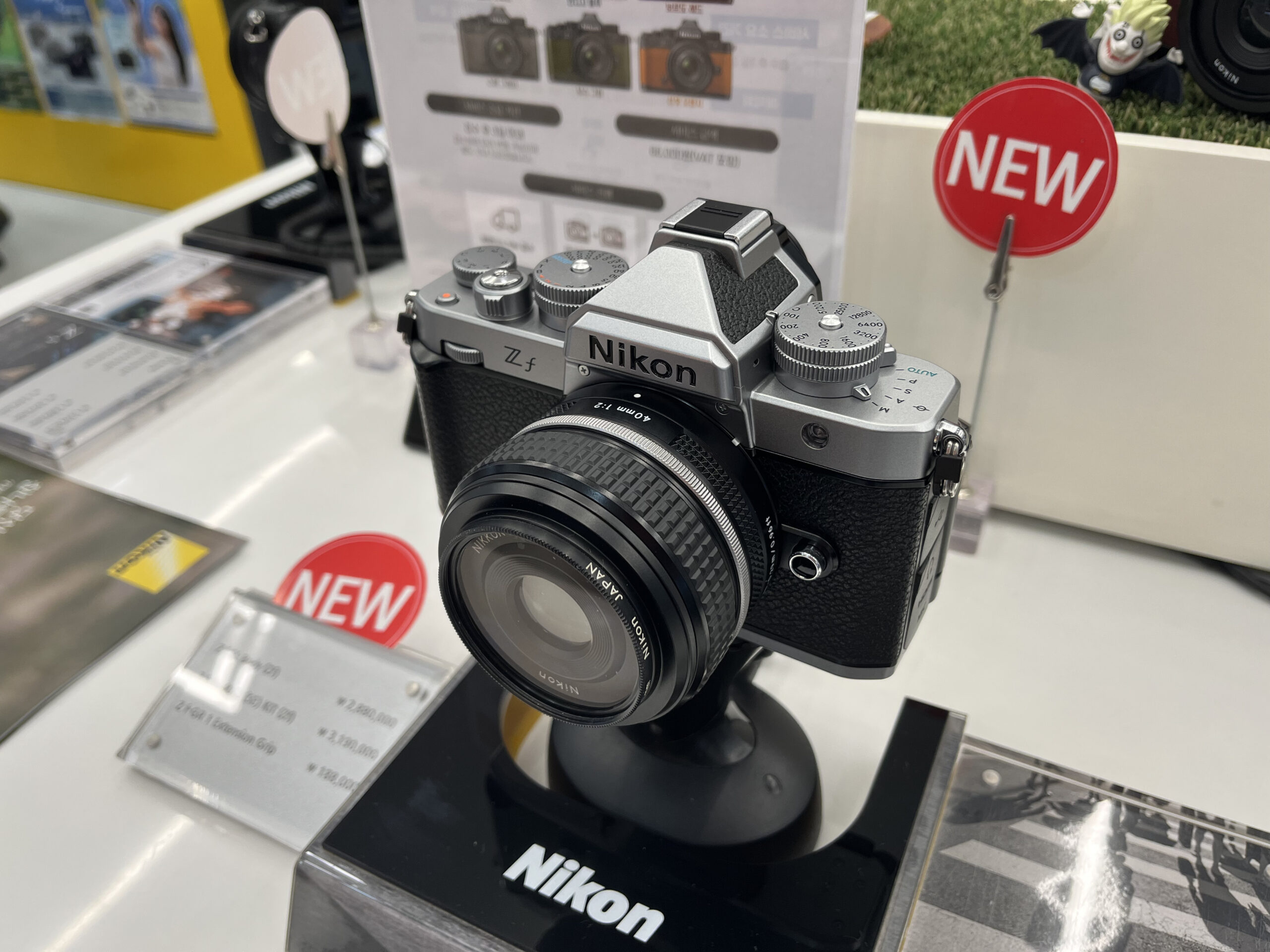 ニコン Zf シルバー