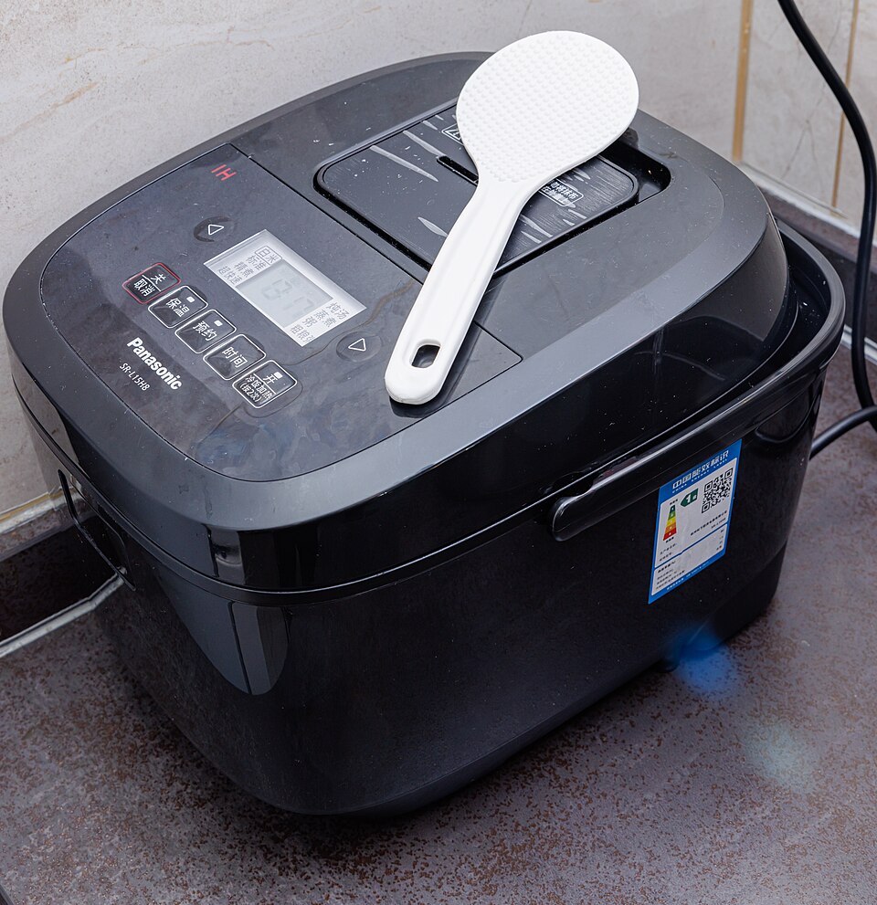 別モデルのパナソニック炊飯器(資料写真)